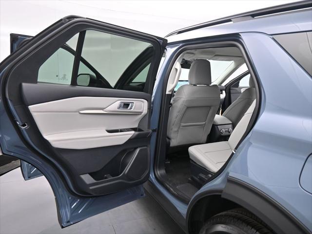 new 2025 Ford Explorer car, priced at $47,705