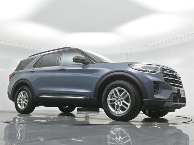 new 2025 Ford Explorer car, priced at $47,705