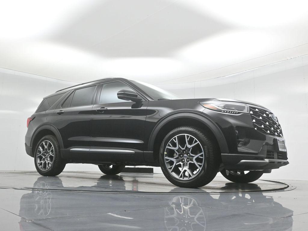 new 2025 Ford Explorer car, priced at $60,300