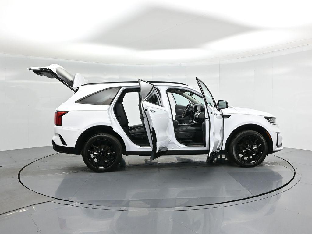 used 2023 Kia Sorento car, priced at $26,450