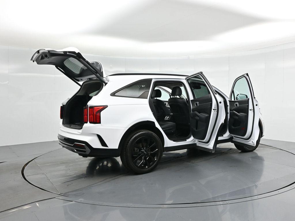 used 2023 Kia Sorento car, priced at $26,450
