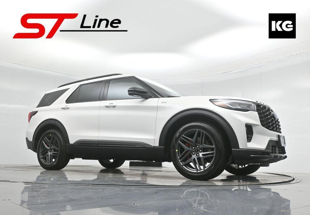 new 2025 Ford Explorer car, priced at $49,330