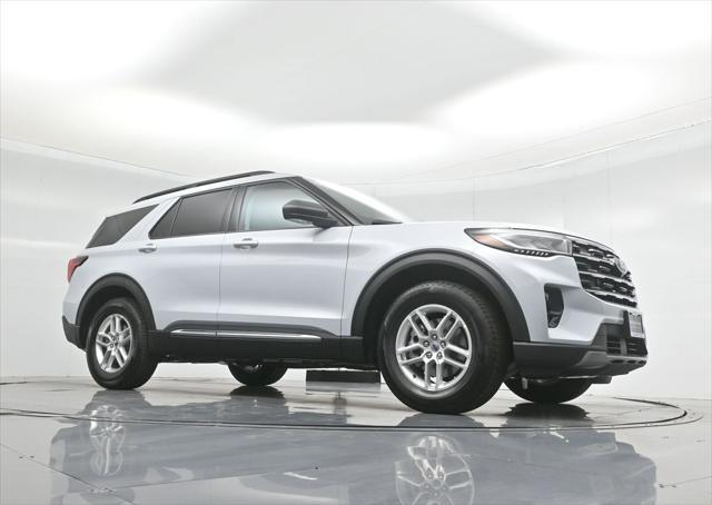 new 2025 Ford Explorer car, priced at $41,598