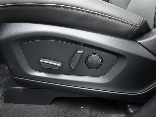 new 2025 Ford Explorer car, priced at $41,598