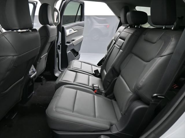 new 2025 Ford Explorer car, priced at $41,598