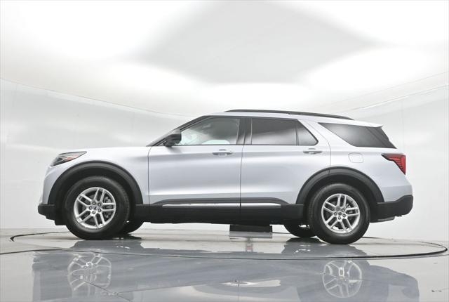 new 2025 Ford Explorer car, priced at $41,598