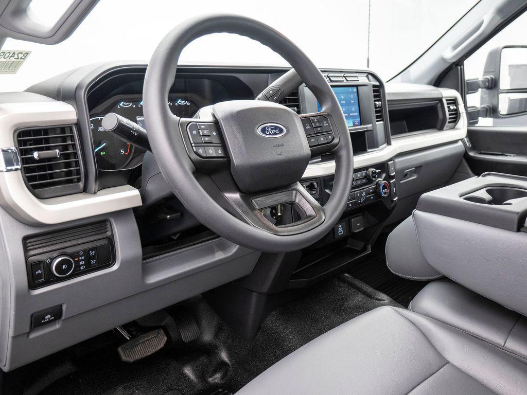new 2024 Ford F-450 car, priced at $77,992