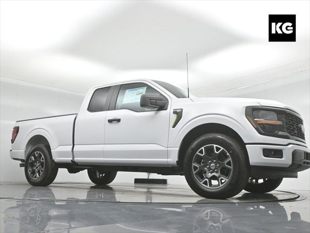 new 2025 Ford F-150 car, priced at $42,288