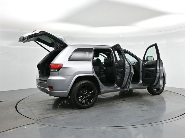 used 2017 Jeep Grand Cherokee car, priced at $19,000