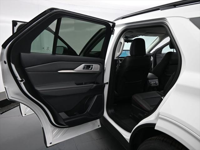 new 2025 Ford Explorer car, priced at $50,440