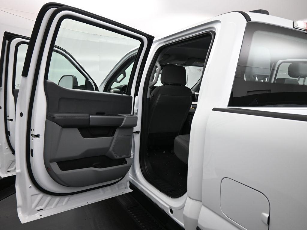 new 2025 Ford F-250 car, priced at $57,950