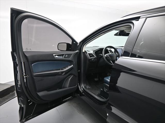 used 2022 Ford Edge car, priced at $28,000