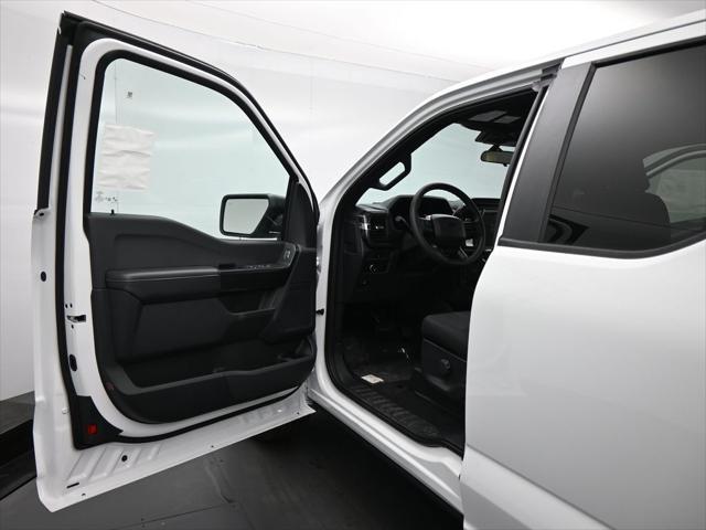 new 2025 Ford F-150 car, priced at $44,295