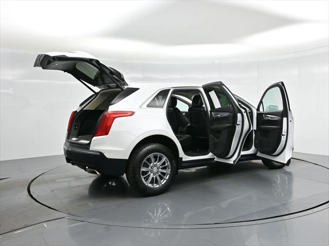 used 2017 Cadillac XT5 car, priced at $15,000