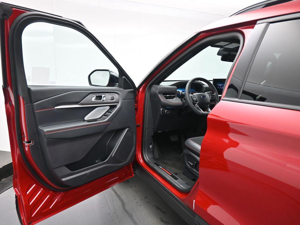 new 2025 Ford Explorer car, priced at $61,805