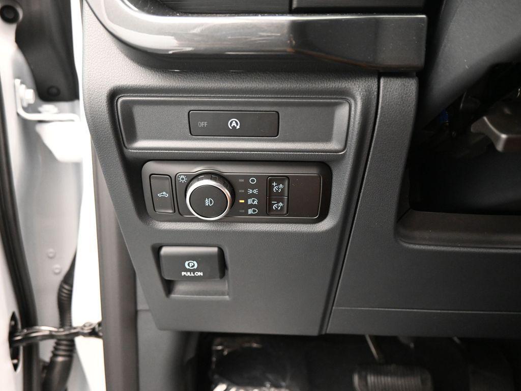 new 2025 Ford F-150 car, priced at $51,580