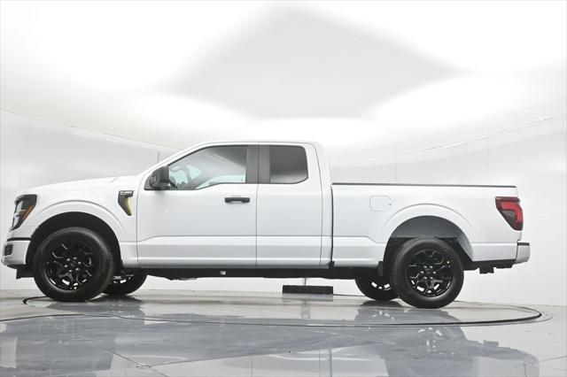 new 2025 Ford F-150 car, priced at $40,957