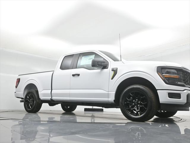 new 2025 Ford F-150 car, priced at $40,957