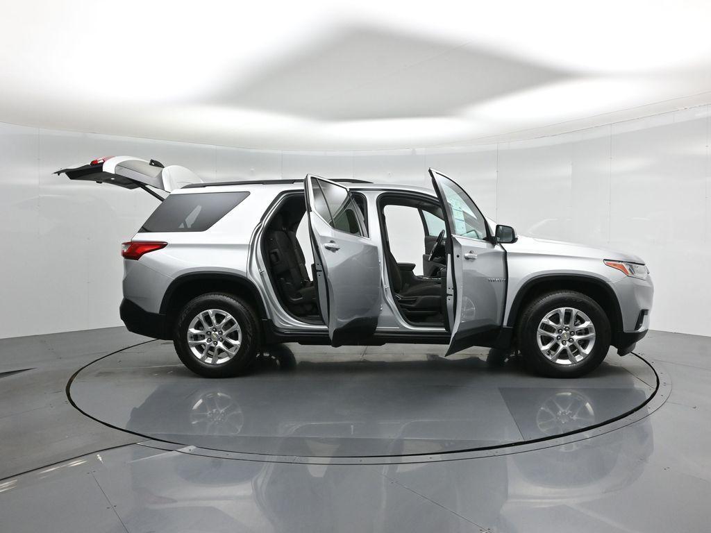 used 2021 Chevrolet Traverse car, priced at $24,762
