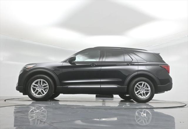 new 2025 Ford Explorer car, priced at $40,645