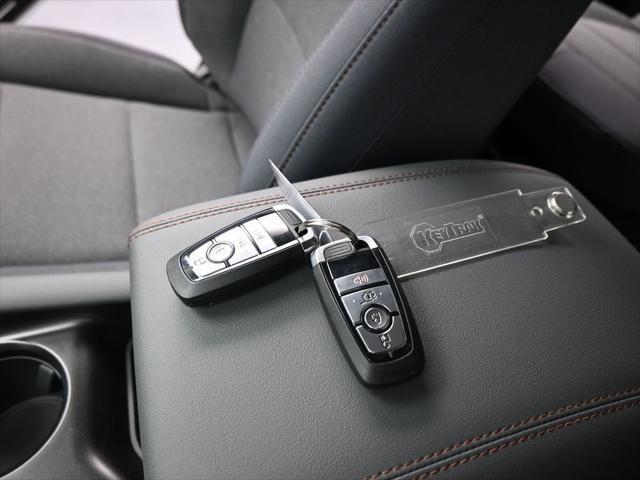 new 2025 Ford Explorer car, priced at $40,645