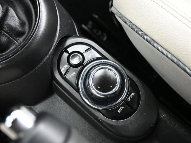 used 2022 MINI Convertible car, priced at $28,500