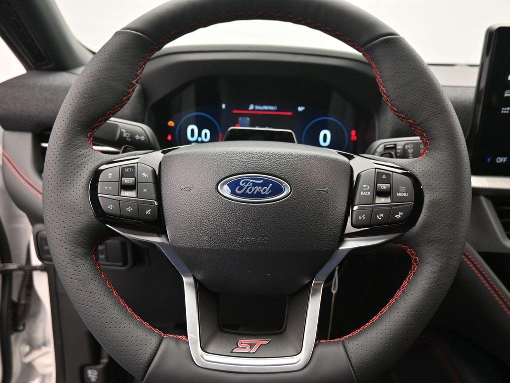 new 2025 Ford Explorer car, priced at $62,105