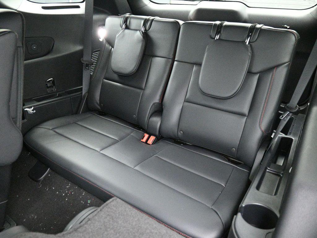 new 2025 Ford Explorer car, priced at $62,105