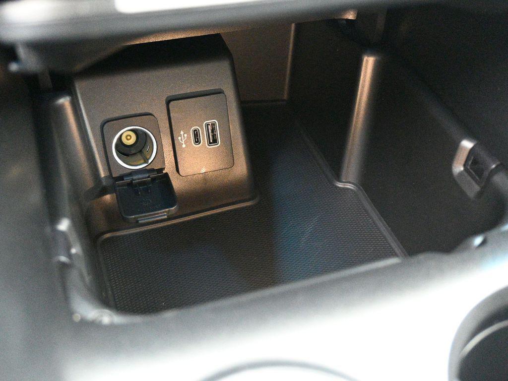 new 2025 Ford Explorer car, priced at $62,105