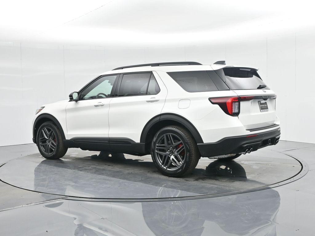 new 2025 Ford Explorer car, priced at $62,105