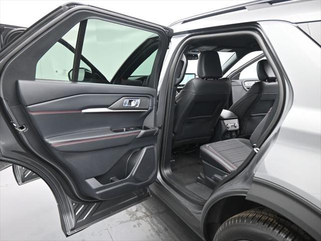 new 2025 Ford Explorer car, priced at $45,081