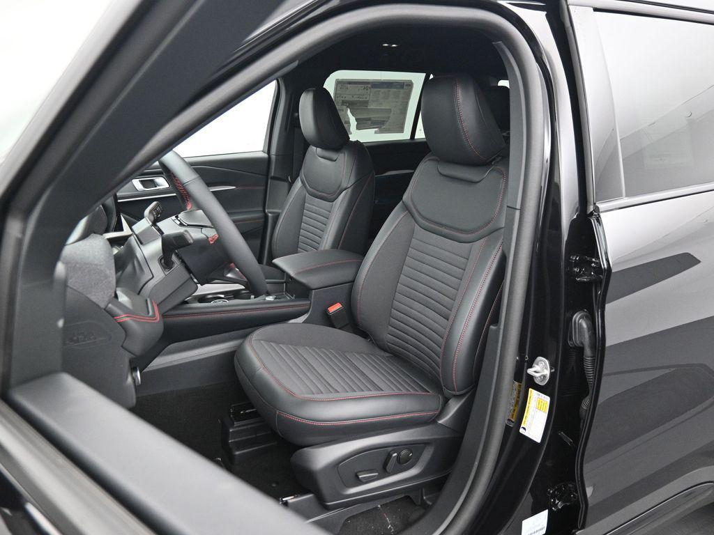 new 2025 Ford Explorer car, priced at $48,535