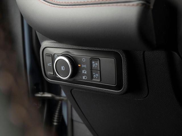 new 2025 Ford Explorer car, priced at $42,062
