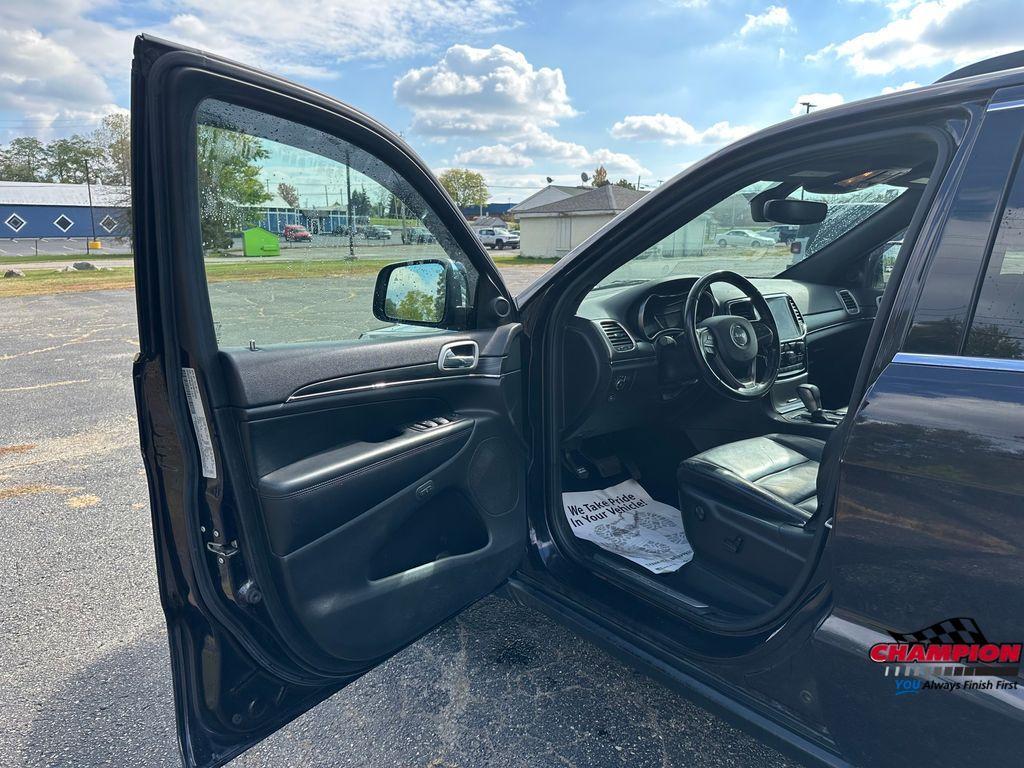 used 2021 Jeep Grand Cherokee car, priced at $22,274