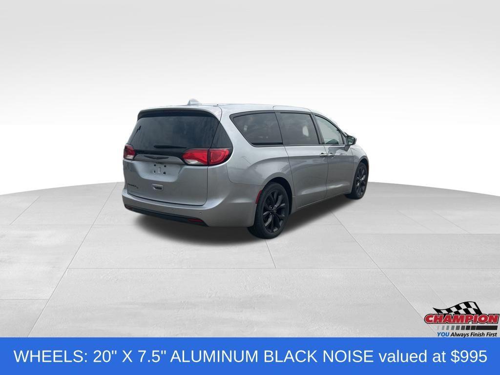used 2019 Chrysler Pacifica car, priced at $17,300