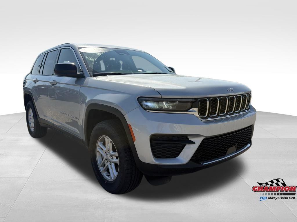used 2024 Jeep Grand Cherokee car, priced at $32,000