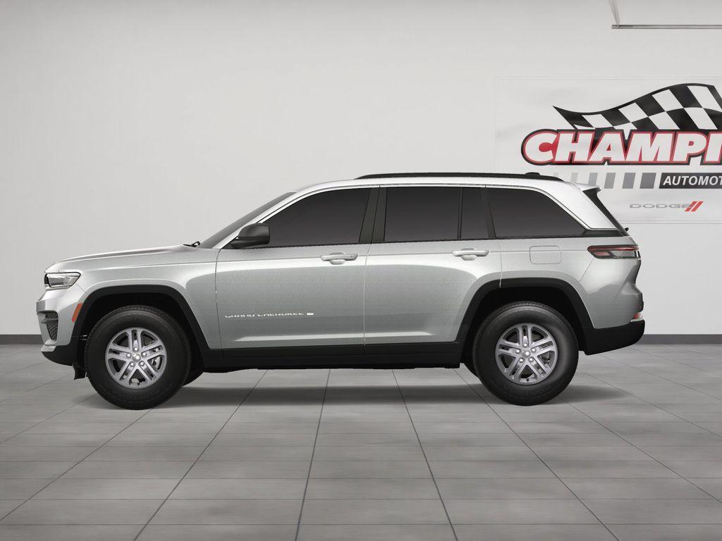 new 2024 Jeep Grand Cherokee car, priced at $39,882