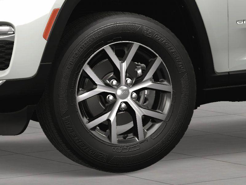 new 2025 Jeep Grand Cherokee car, priced at $42,846