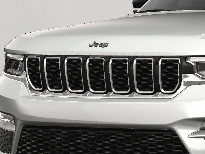 new 2025 Jeep Grand Cherokee car, priced at $42,846