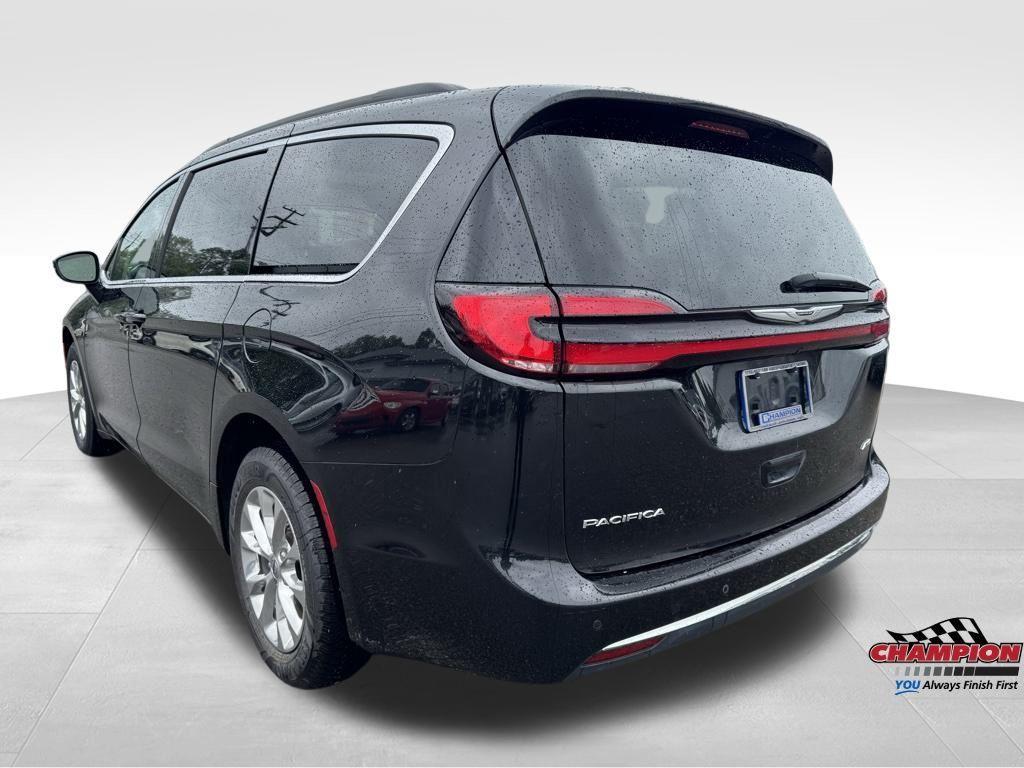 used 2022 Chrysler Pacifica car, priced at $27,800