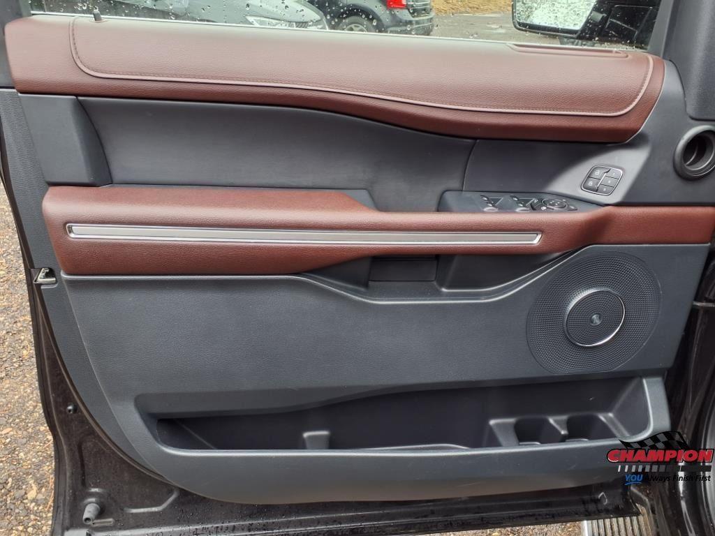 used 2022 Ford Expedition car, priced at $45,500