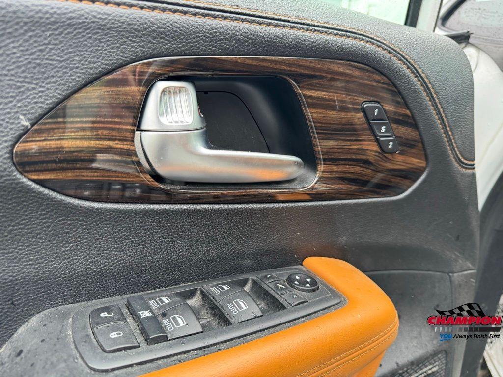 used 2021 Chrysler Pacifica car, priced at $28,295