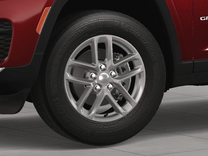 new 2024 Jeep Grand Cherokee car, priced at $40,524