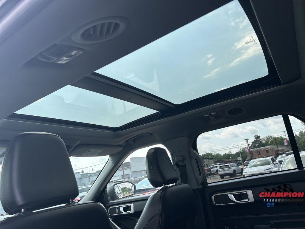 used 2022 Ford Explorer car, priced at $28,995