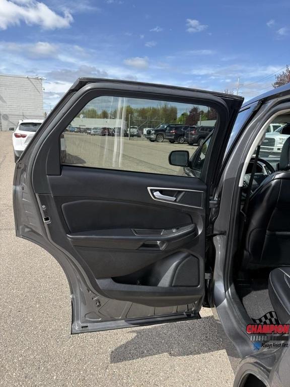 used 2024 Ford Edge car, priced at $25,500