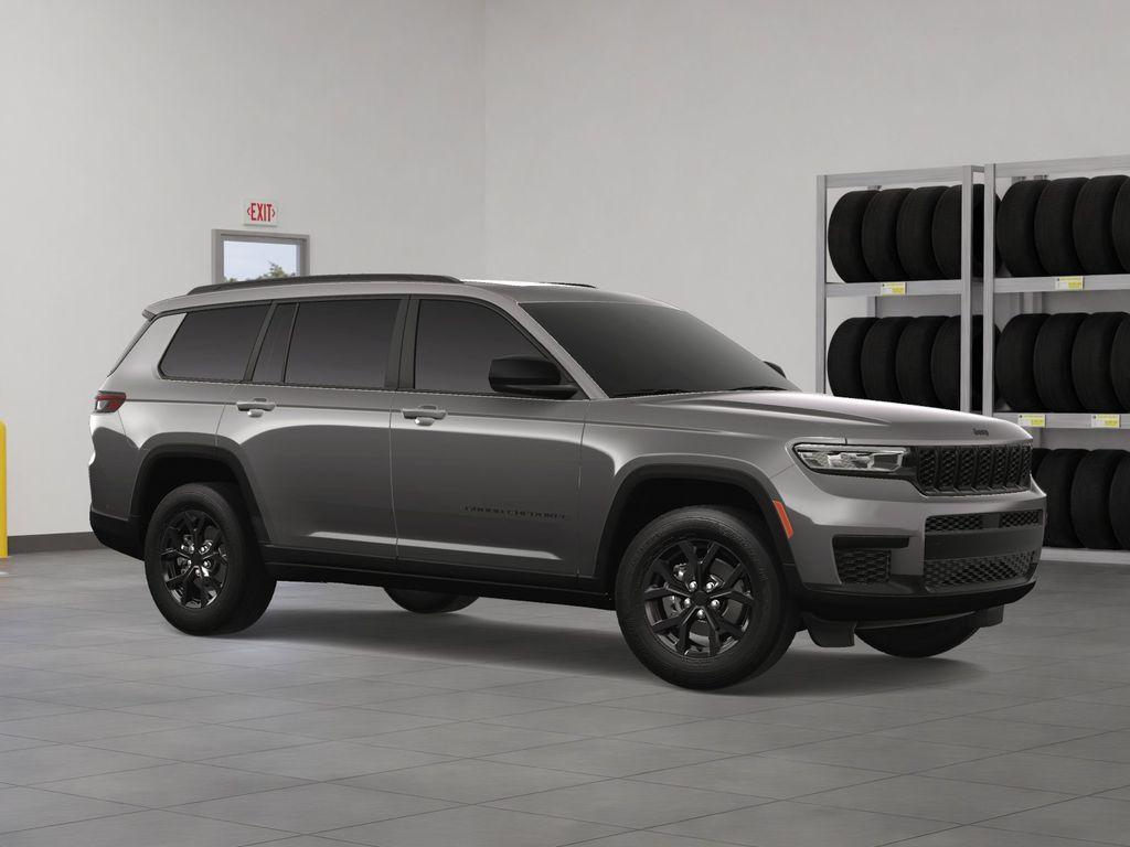 new 2024 Jeep Grand Cherokee L car, priced at $42,108