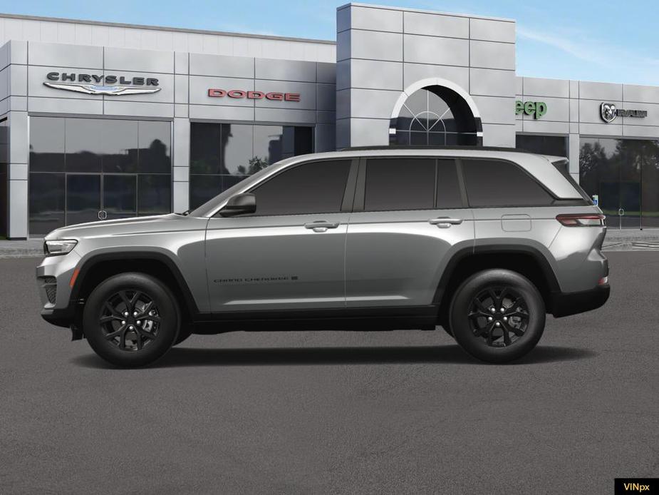 new 2024 Jeep Grand Cherokee car, priced at $40,746