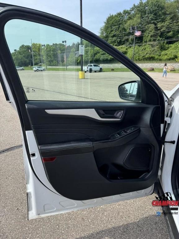 used 2022 Ford Escape car, priced at $16,000