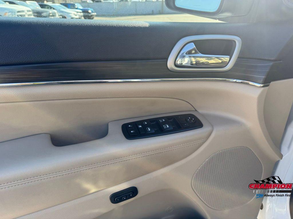 used 2019 Jeep Grand Cherokee car, priced at $14,700