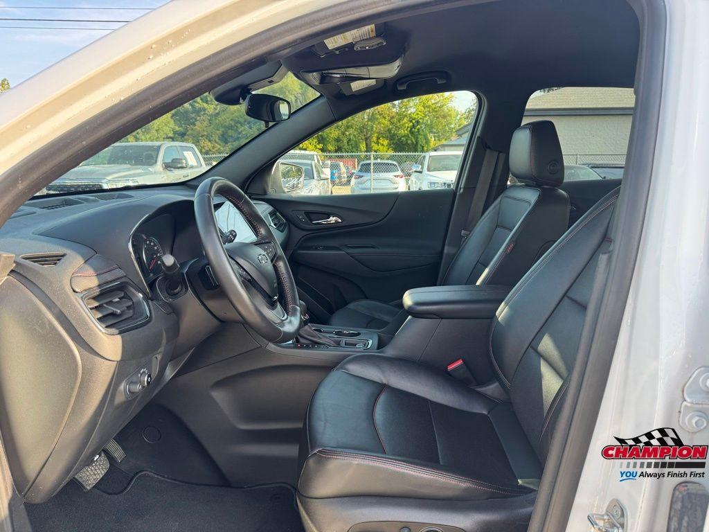 used 2022 Chevrolet Equinox car, priced at $25,219